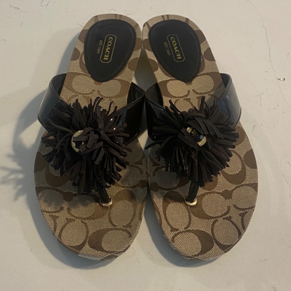 COACH WONENS SIZE 9 BRAND NEW SANDALS - Picture 2 of 5